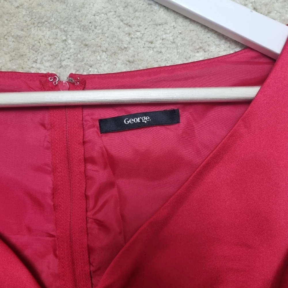 George Satin Dress Size 12 Red Pencil Dress Sweatheart Neckline Knee Length Belt - Picture 4 of 8